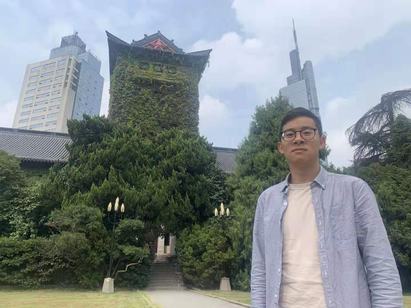 Liang Dong